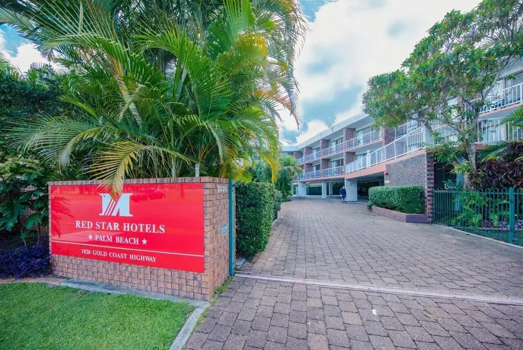 Red Star Palm Beach