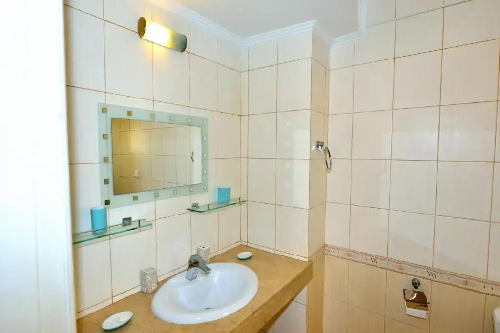 50 meters to the beach 3 bedroom appartment