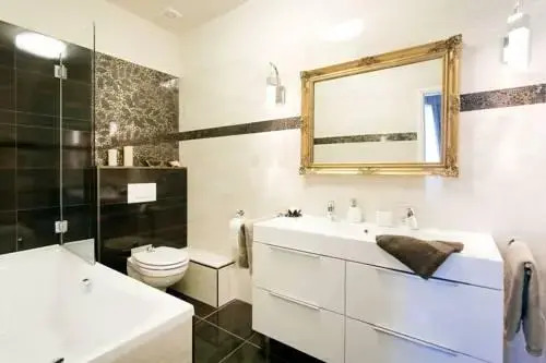 Parliament Luxury Apartment