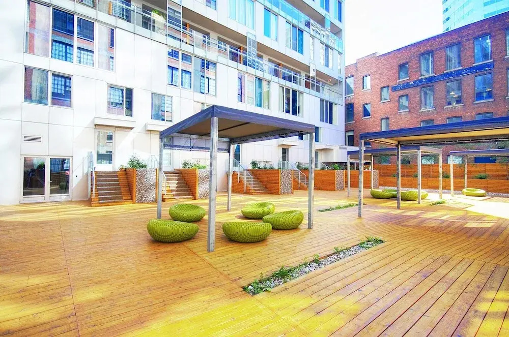 Unity Condo by Hometrotting
