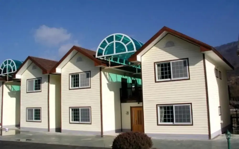 Jecheon (Worak Pensionville) Manet House