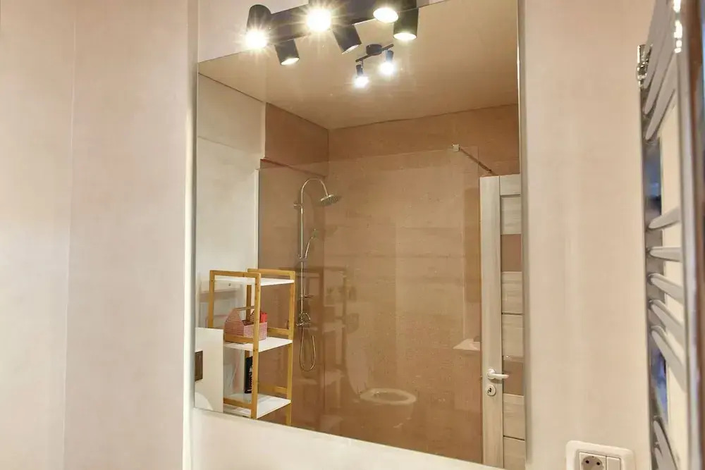 Cnc Zev Apartment