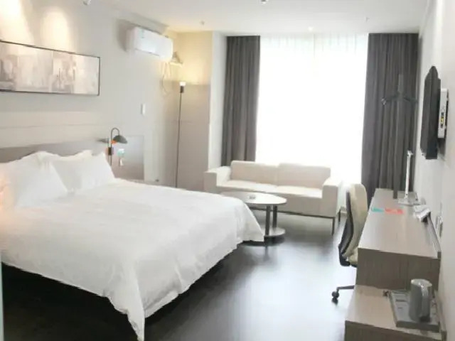 Jinjiang Inn Select Pingshang Taizhou Medicine City
