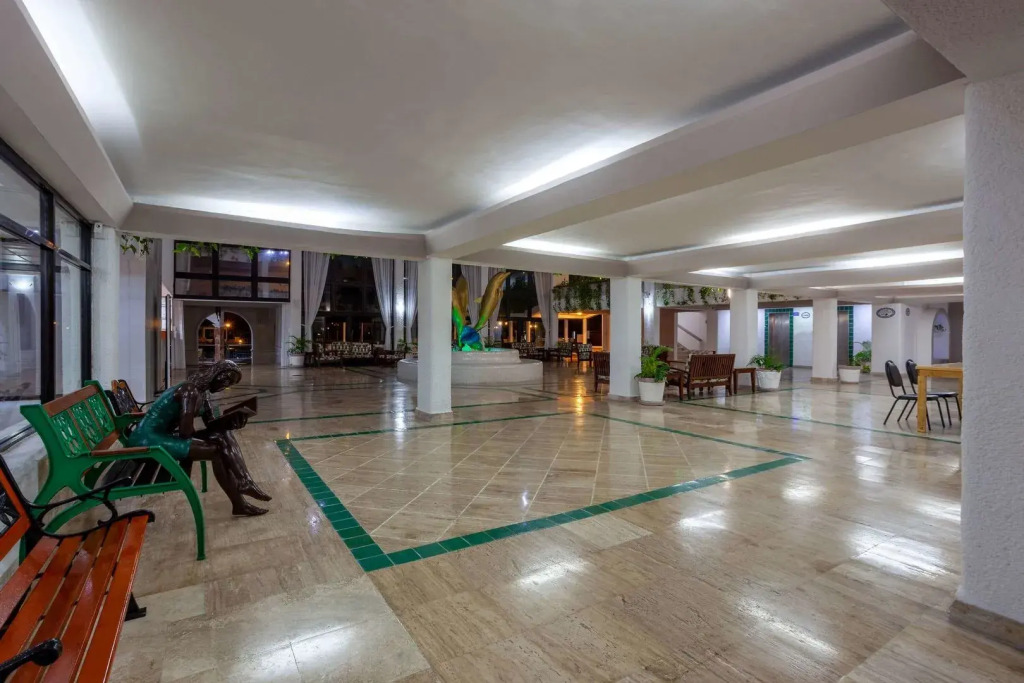 Cozumel Hotel & Resort