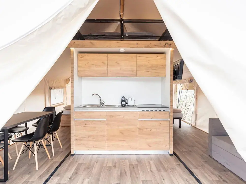 Nice Safari Tent With Airco