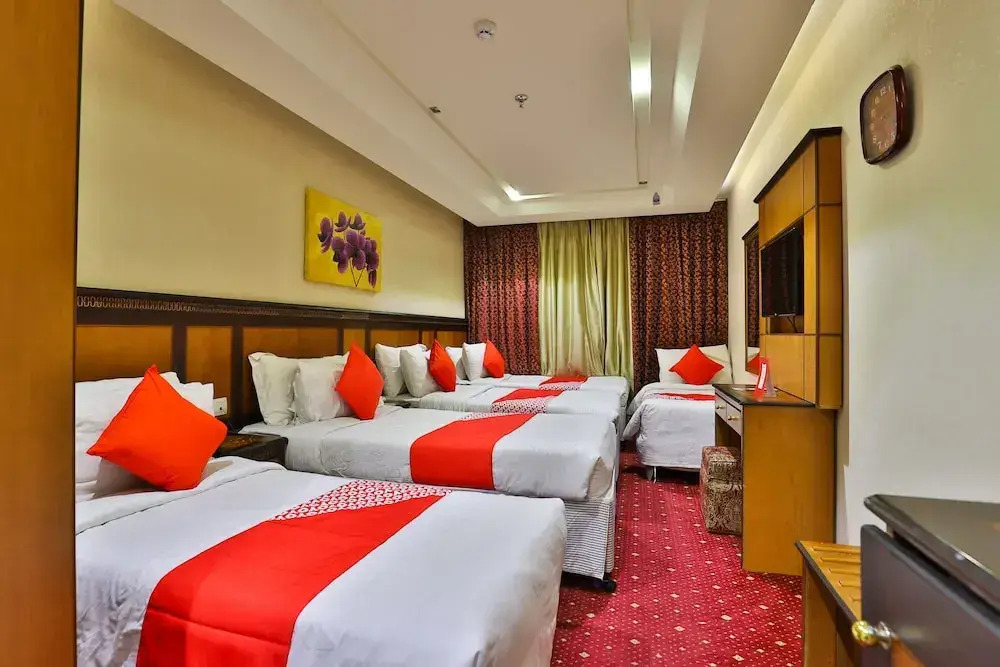 OYO 418 Hotel Manazil Al Hour 2