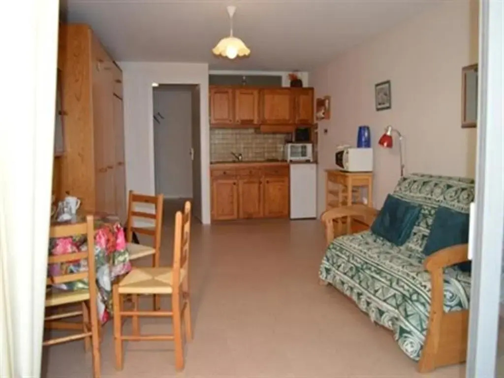 Appartement Saint-Gilles-Croix-de-Vie, 1 pièce, 4 personnes - FR-1-324-46