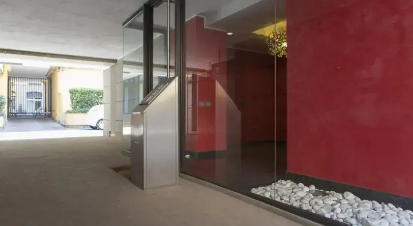 Fashion 6 Apartment