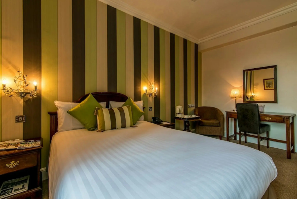 Bedford Hotel