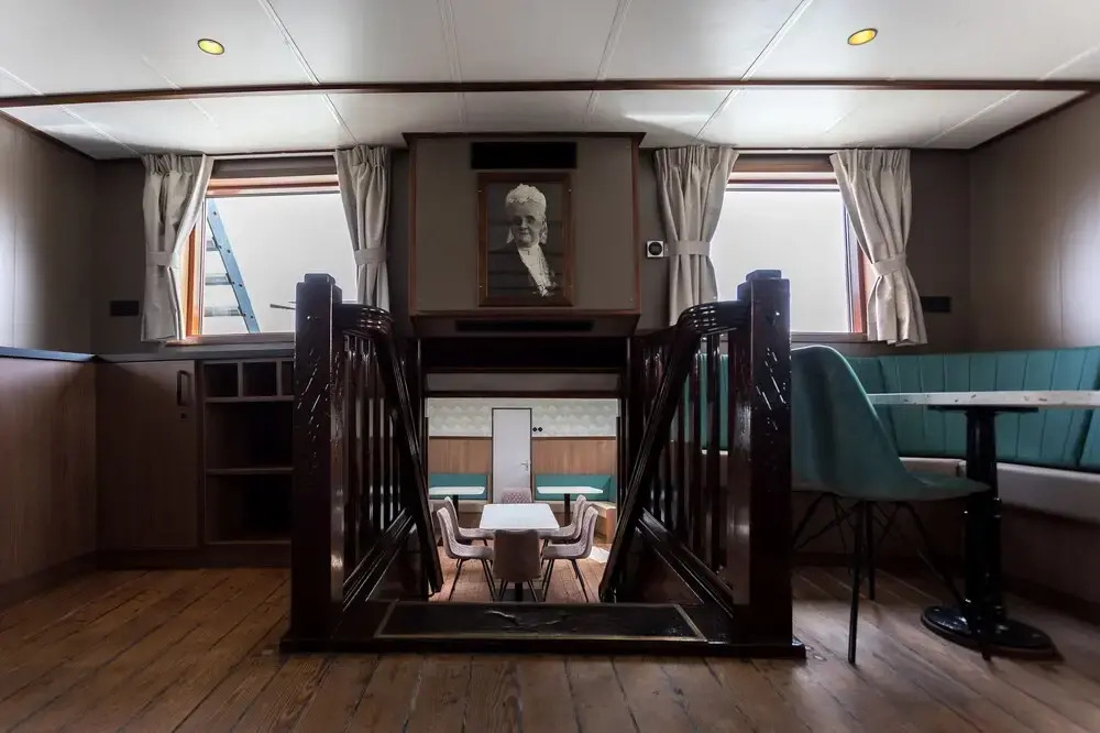 Hotelboot Koningin Emma I Kloeg Collection