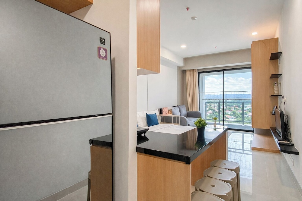 Enjoy Living Studio Apartment At Saffron Noble Next To Mall
