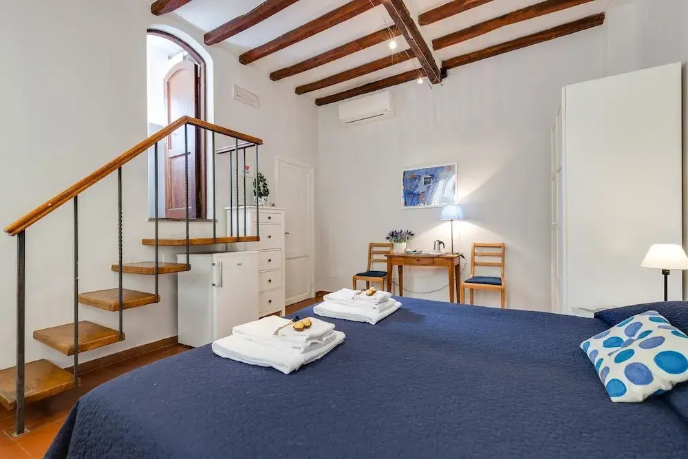 Rome as you feel - Piazza dei Satiri apartments