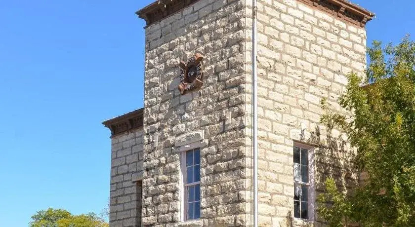 Nutt House Hotel