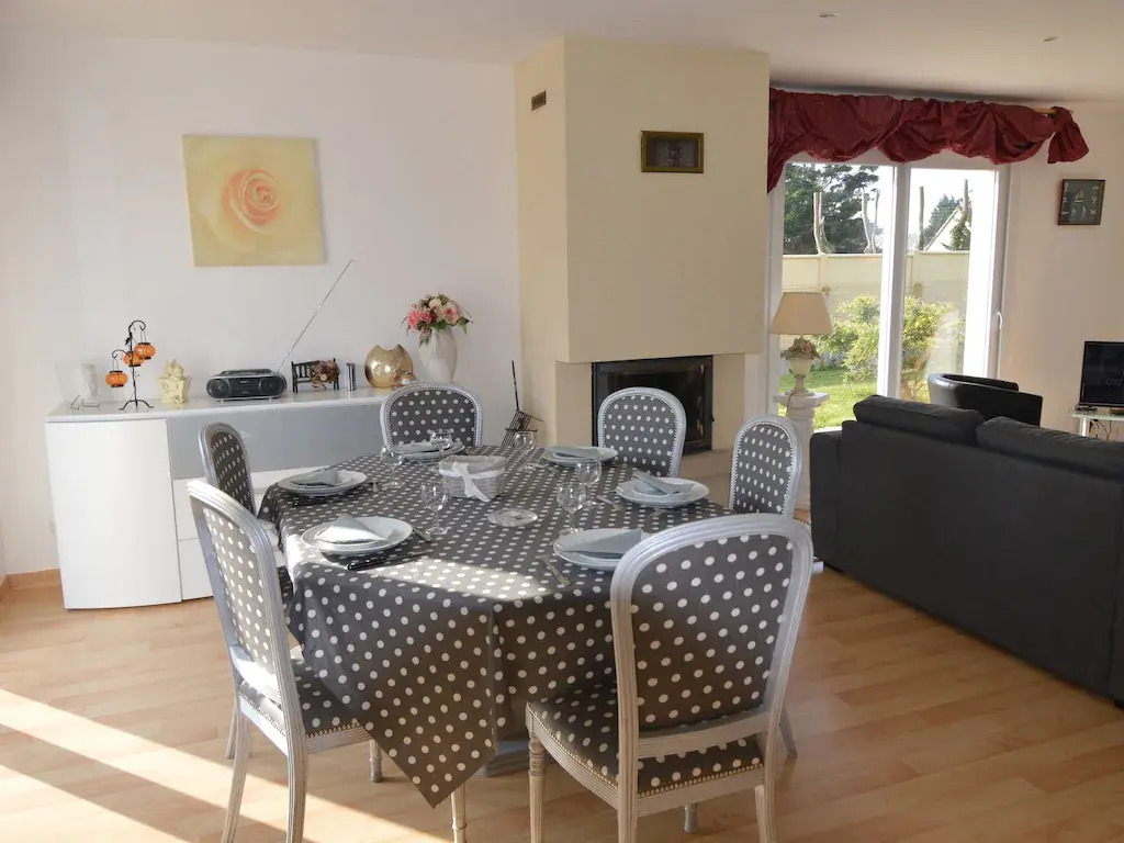 Denneville Coastal Escape with garden