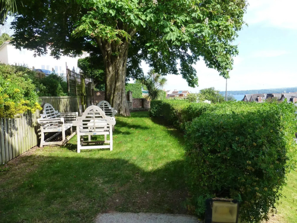 Summerhill Hotel