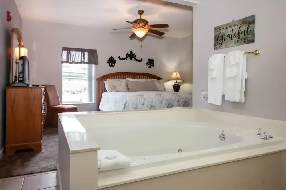 Whispering Pines 634
