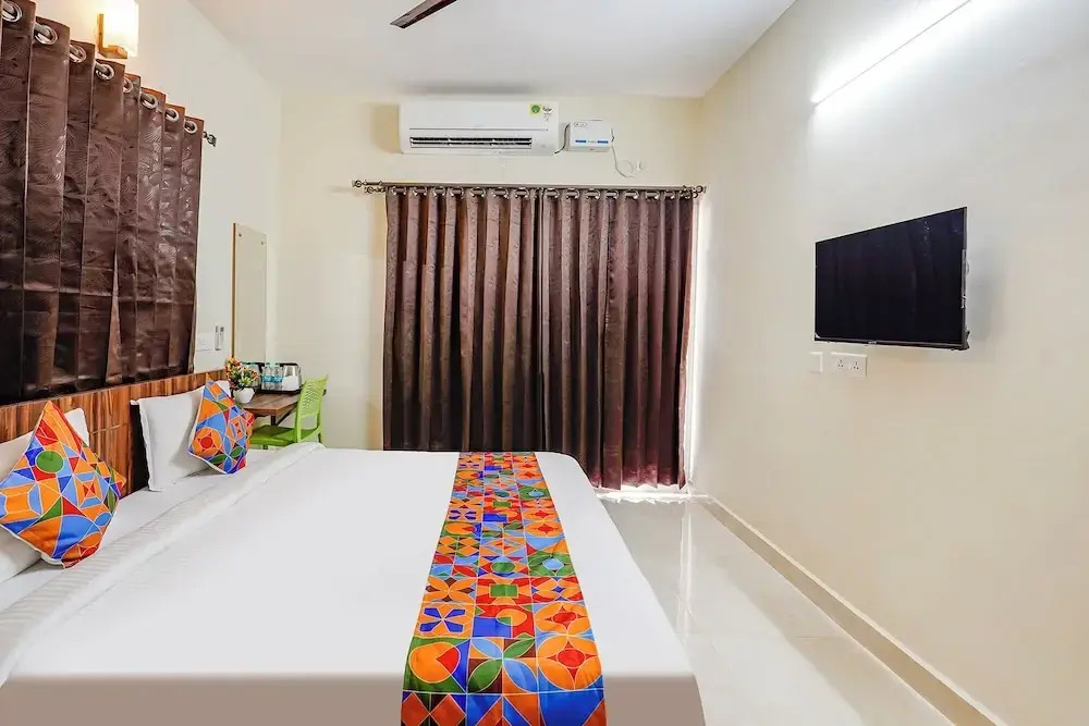 Fabhotel Lucky Inn Grand Residency