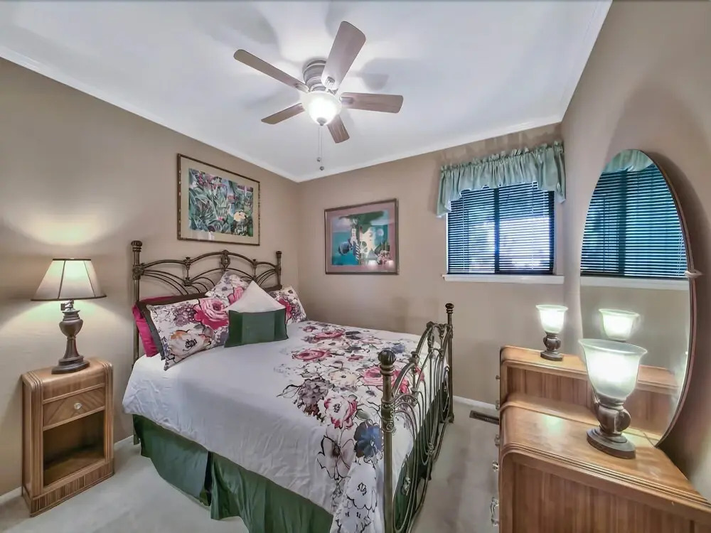 The Stanford 865S - 3 Br home by RedAwning