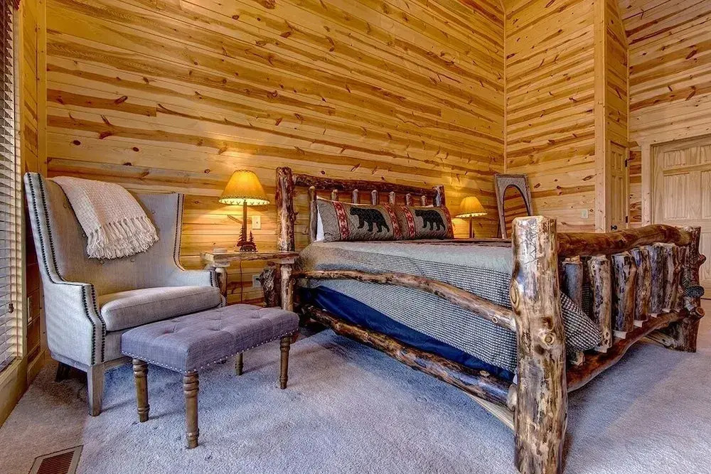 Frosty Bear 1338 - 4 Br Cabin