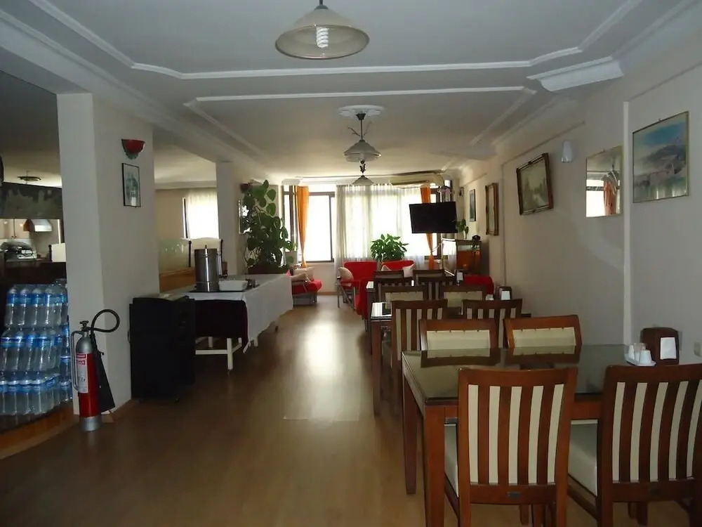 Hotel Ozkar