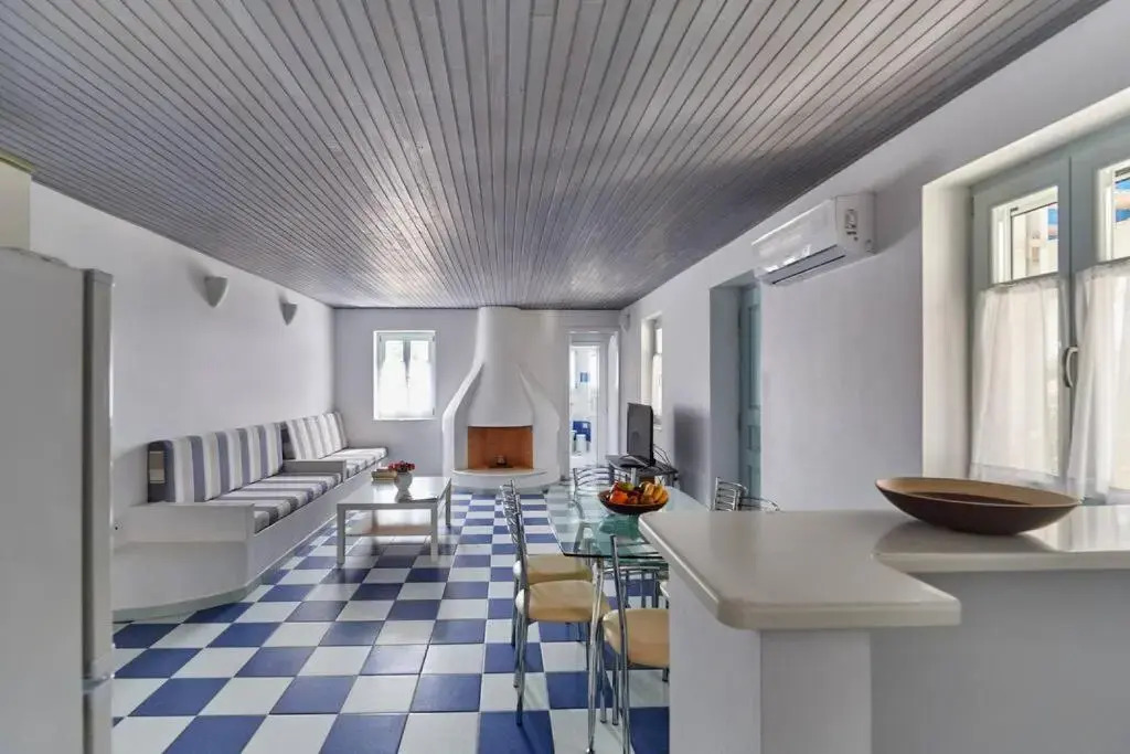 Ocean Villa in Paros