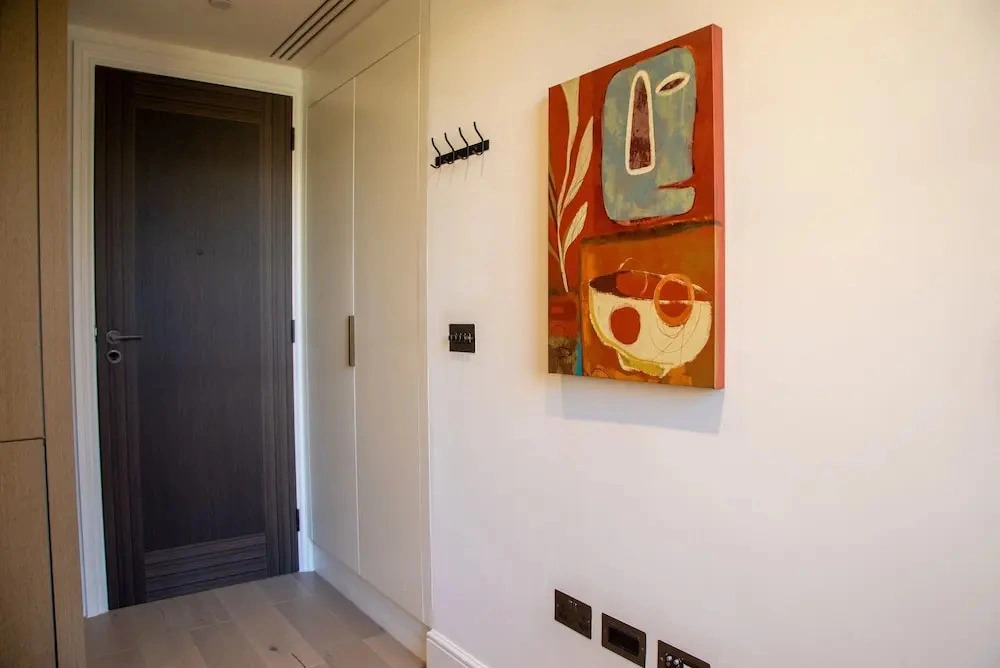 The Pembridge 12