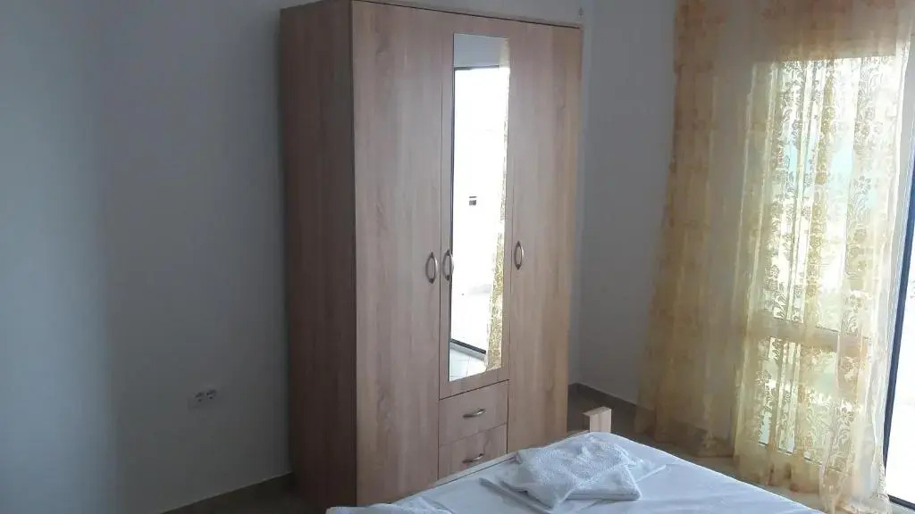 Apartments Eki