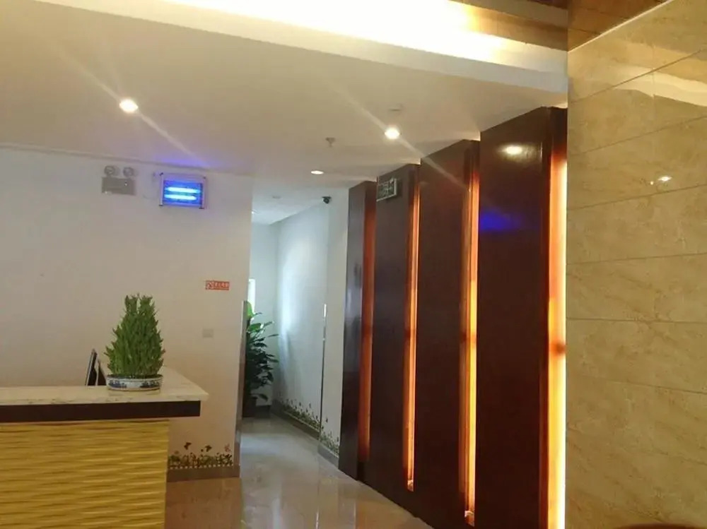 Wuhan Demo Express Hotel