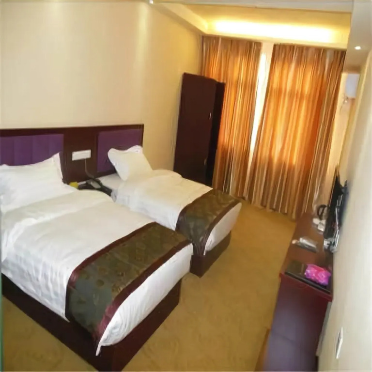 Midi Hotel