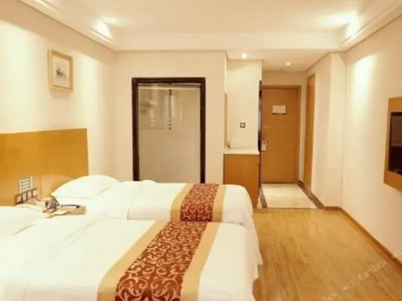 GreenTree Inn GuangXi HePu HuanzhuSouthRd.Transit Center Express Hotel