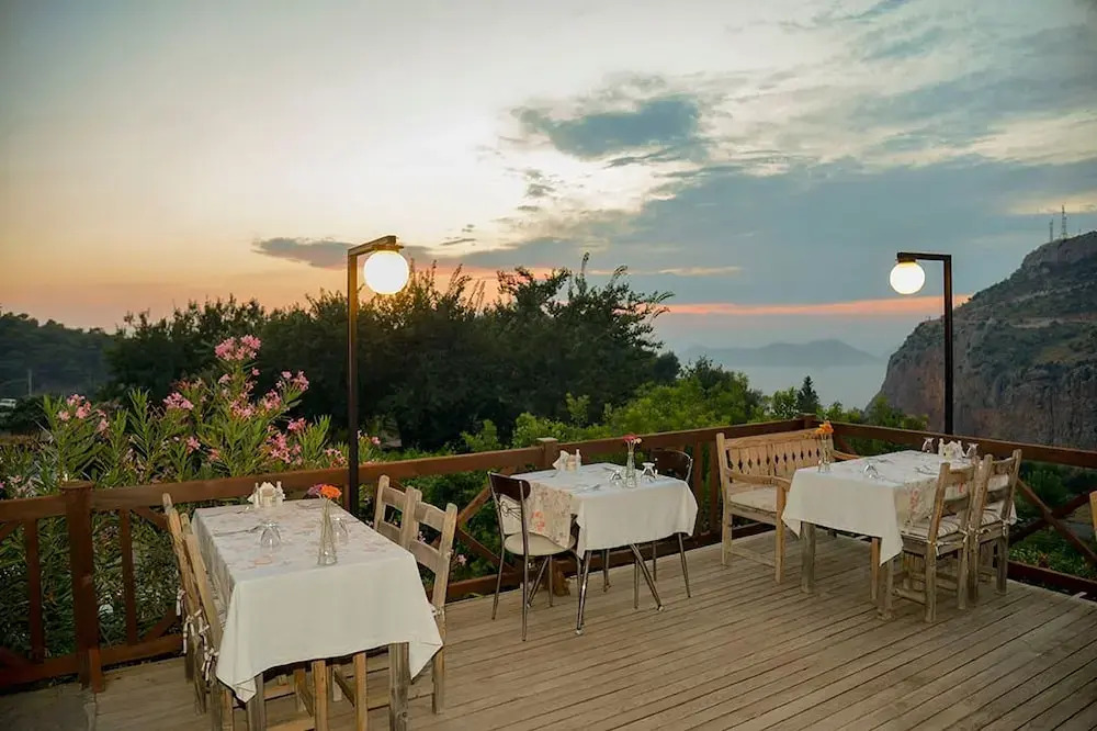 Onur Motel Faralya