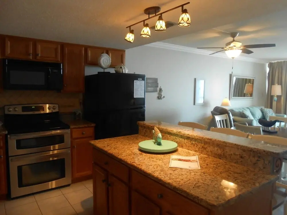 1111 Waters Edge Resort 2 Bedroom Condo by Redawning