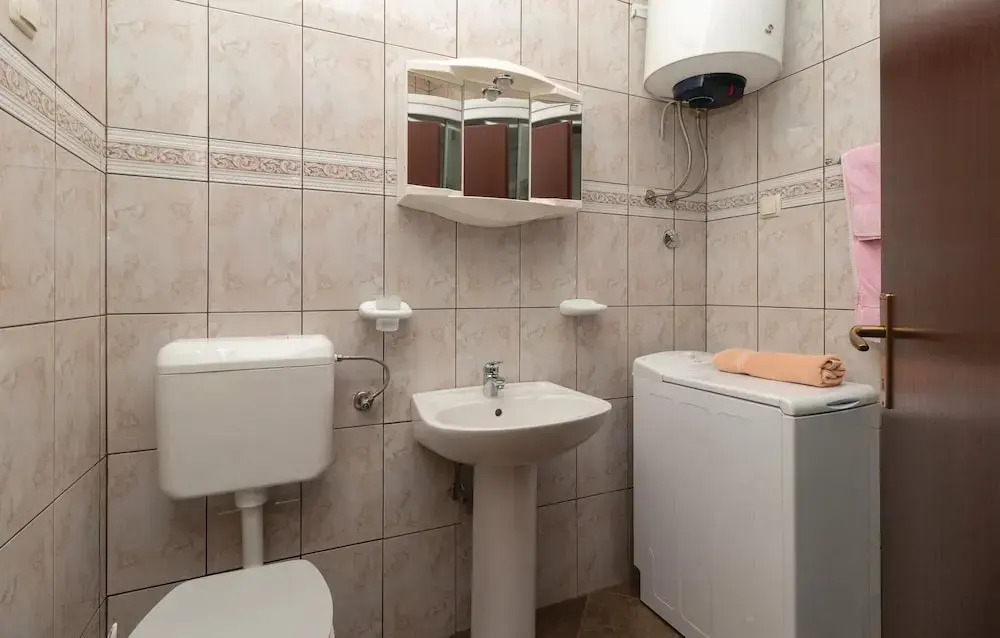 Stunning Home in Zadar With Wifi and 2 Bedrooms