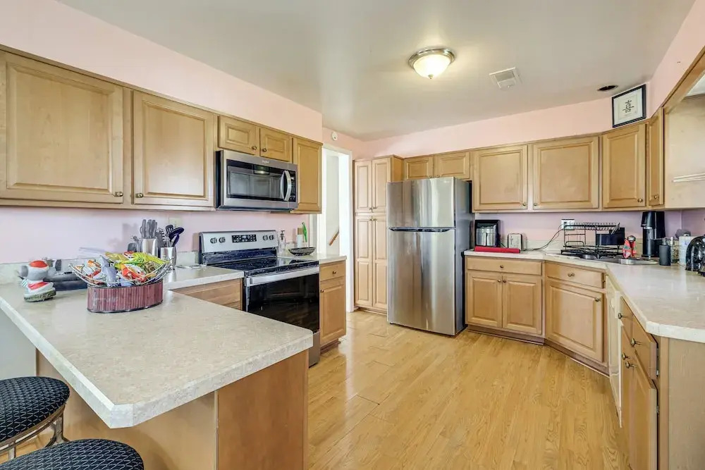 Work & Play Near DC: Extended Stay w/ Large Yard