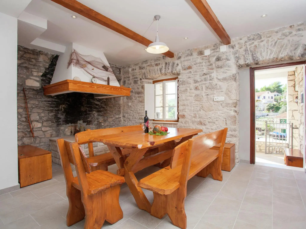 Charming Beach Villa in Vela Luka