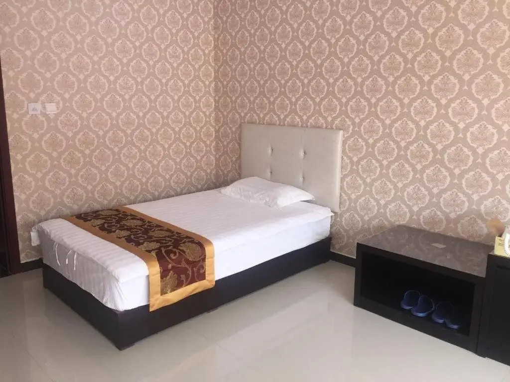 Gu Lan Bed  Breakfast