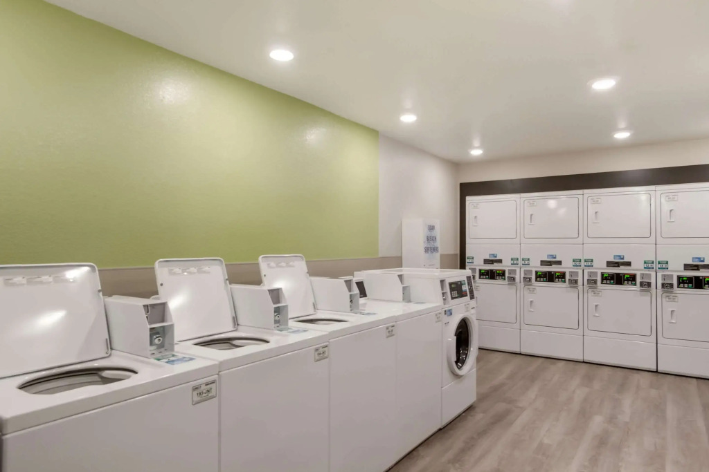 WoodSpring Suites Colorado Springs North - Air Force Academy