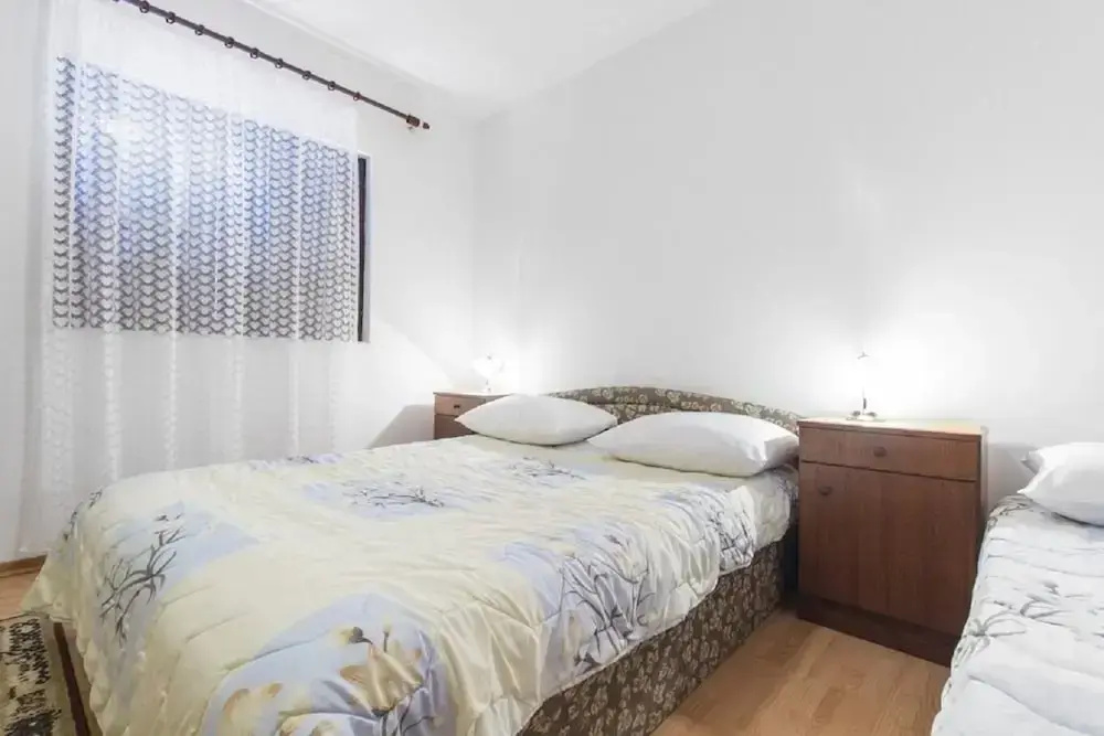 Milans - 25m From the Beach - A4