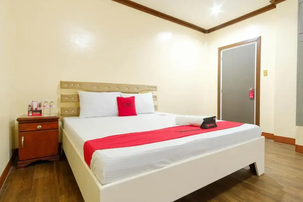 RedDoorz Plus @ Seaborne Hotel Subic Zambales