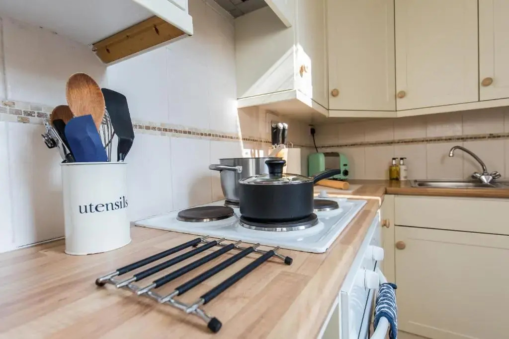 Luxury Apartment - 18 Lansdown Crescent