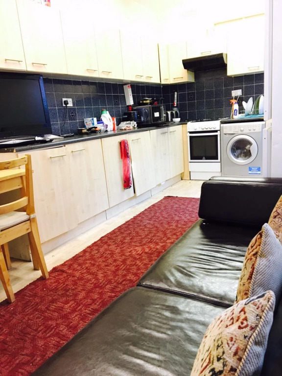Birmingham Guest House 04