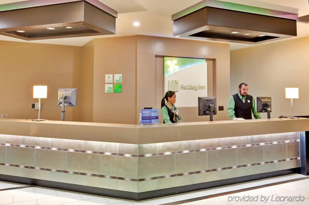 Holiday Inn Hotel & Suites Anaheim by IHG