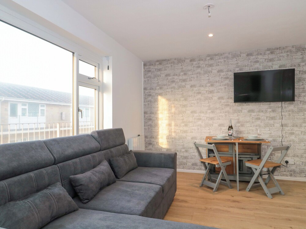 Flat 24