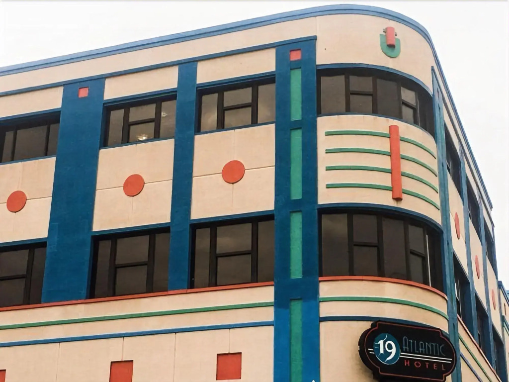 19 Atlantic Hotel