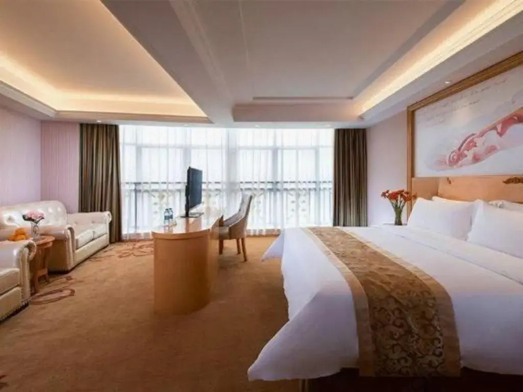 Vienna Hotel Dongguan Song Flower Lake