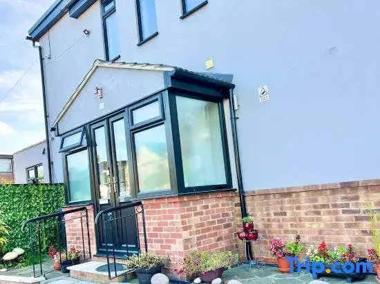 AR-Rahman, 1 bed + 1 Living room apartment
