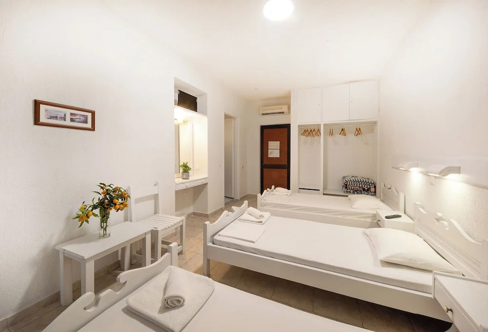 Le Mirage Hotel