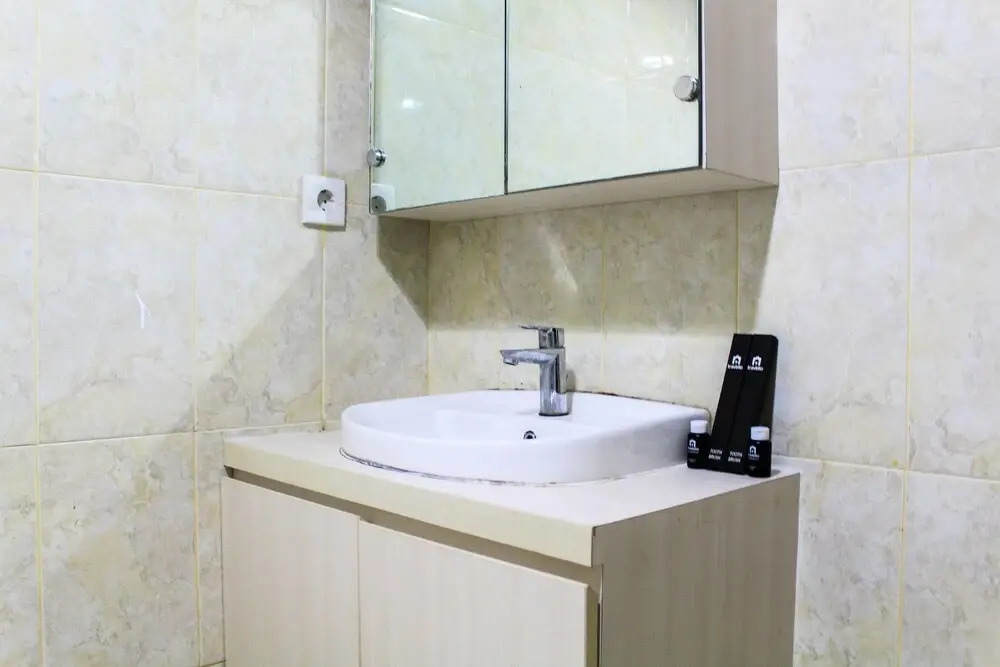 Fully Furnished Studio Apartment at Tamansari The Hive