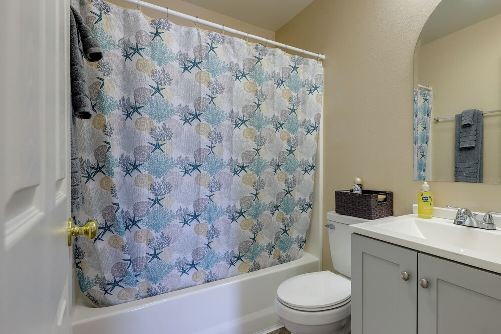 2 Mi to Rotary Park! Pet-friendly Home w/ Fire Pit