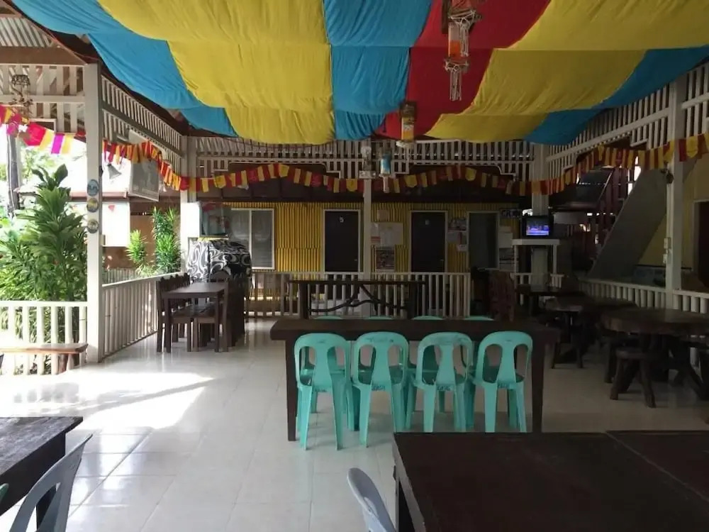 Oasis Resthouse
